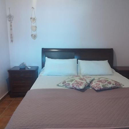 Elouthia Residence With Sea View And Hot Tub Tsoutsouros  Ngoại thất bức ảnh